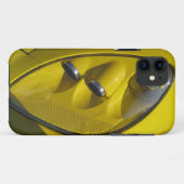 黄色いコルベットZ06のヘッドライトのクローズアップ Case-Mate iPhoneケース (裏面(横))