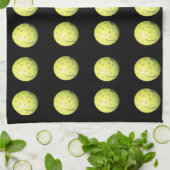 黄色いゴルフボールが黒に キッチンタオル (折り畳み)