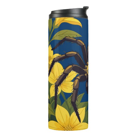 黄色いジャスミンの花に囲まれたオオカグモ タンブラー (回転左)