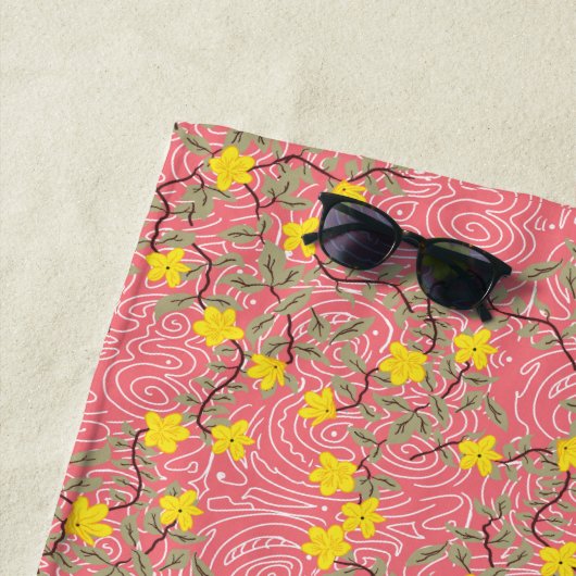 黄色いジャスミンフラワーオンサンゴ ビーチタオル (インサイチュ)