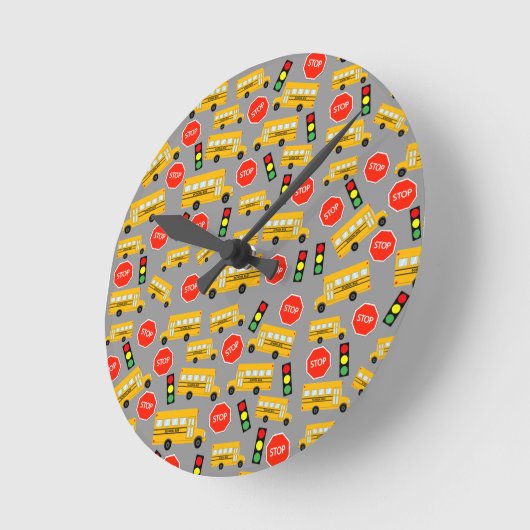 黄色いスクールバストップス標識灯のパターン ラウンド壁時計 (傾斜)