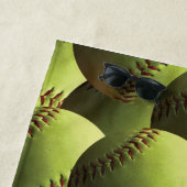 黄色いソフトボールはMultiballをカバーしました ビーチタオル (インサイチュ)