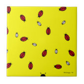 黄色いタイルの小さいてんとう虫 タイル (正面)