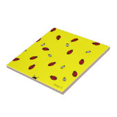 黄色いタイルの小さいてんとう虫 タイル (側面)