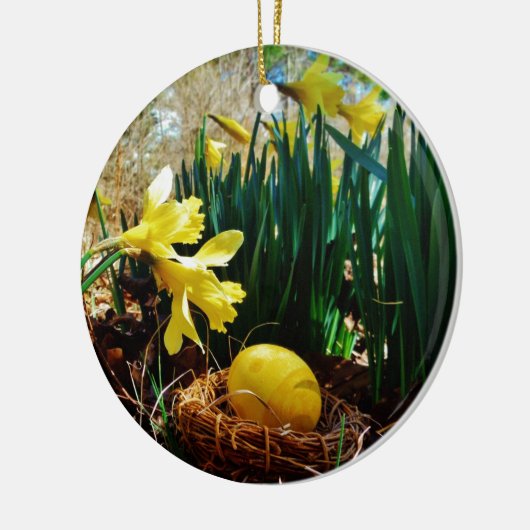 黄色いダッフォジルと黄色いイースター卵 セラミックオーナメント (左)