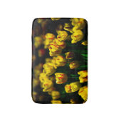 黄色いチューリップの花 バスマット (正面縦)