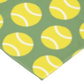 黄色いテニス・ボールパターン子供の誕生会 テーブルクロス (アングル)