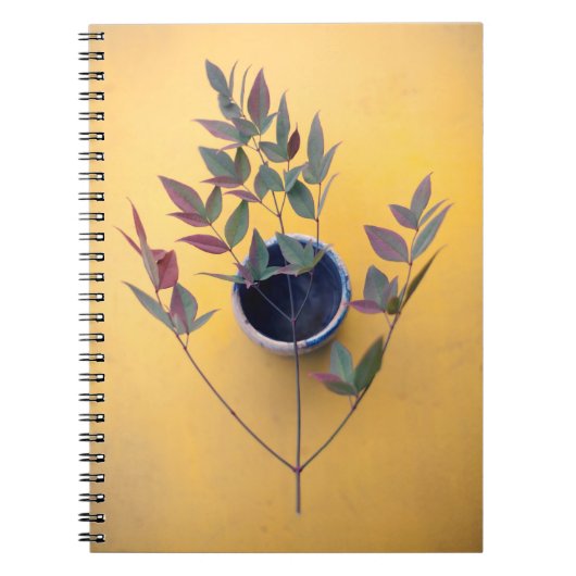 黄色いテーブル ノートブック (正面)