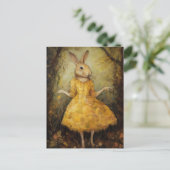 黄色いドレスを着たかわいいウサギ ポストカード (スタンド正面)