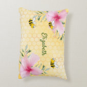 黄色いハニカムピンクの花ミツバチの名前 アクセントクッション (裏面(縦))