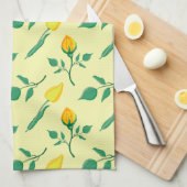 黄色いバラとチューリップの花を持つ花柄 キッチンタオル (四つ折り)