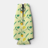 黄色いバラとチューリップの花を持つ花柄 ボトルクーラー (裏面)