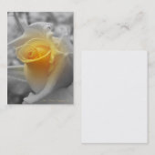 黄色いバラのつぼみのGrayscaledの名刺 名刺 (正面/裏面)
