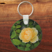 黄色いバラの上の雨粒 キーホルダー (正面)