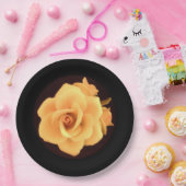 黄色いバラ、2004年の写真。 ペーパープレート (パーティー)