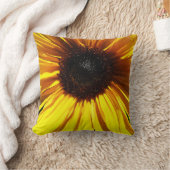 黄色いヒマワリのクローズアップの枕 クッション (ブランケット)
