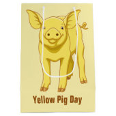 黄色いブタ日の7月17日のかわいいコブタ ミディアムペーパーバッグ (裏面)