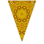 黄色いマリーゴールド及び赤いヴィンテージの万華鏡のように千変万化するパターン バンティングフラッグ (第3の旗)