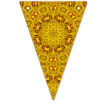 黄色いマリーゴールド及び赤いヴィンテージの万華鏡のように千変万化するパターン