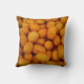 黄色いメロンが特徴的なプリント クッション (裏面)