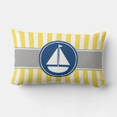 黄色いヨットは縞で飾ります ランバークッション (裏面)