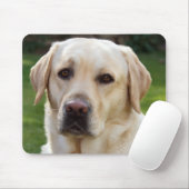 黄色いラブラドル・レトリーバー犬の小犬-イエロー・ラブラドール・レトリーバー マウスパッド (マウス)