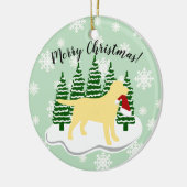 黄色いラブラドールのクリスマスの常緑樹の雪片 セラミックオーナメント (左)