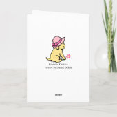 黄色いラブラドールのピンクの新生児の女の子のお祝い カード (裏面)