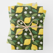 黄色いレモン、緑の離れ花と白い花で包む ラッピングペーパーシート (インサイチュ)