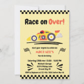 黄色いレースカーで行われる年齢誕生日レース 招待状 (正面)