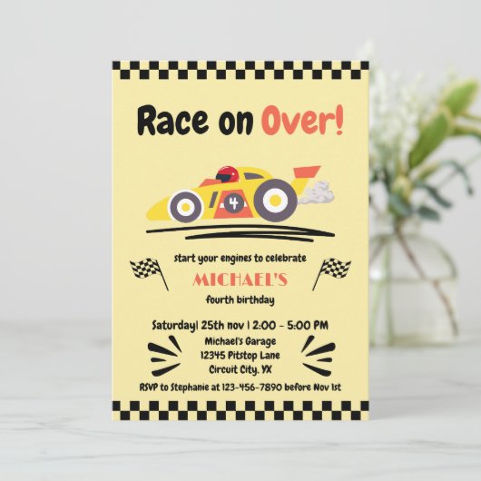 黄色いレースカーで行われる年齢誕生日レース 招待状 (スタンド正面)