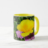 黄色い円錐花序の花 マグカップ (正面右)