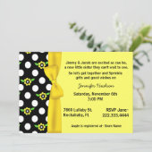 黄色い弓ベビーはシャワーの招待状を振りかけます 招待状 (スタンド正面)