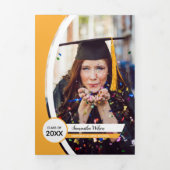 黄色い曲線枠3枚の写真卒業 三つ折り招待状 (カバー)