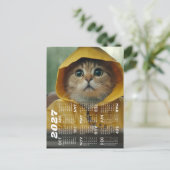 黄色い服を着たかわいい猫の2027年カレンダー ポストカード (スタンド正面)