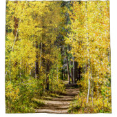 黄色い木の道//秋のハイキング シャワーカーテン (正面)