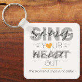 黄色い歌をハート キーホルダー (正面)