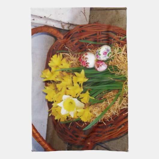 黄色い水仙とフローラのイースター卵のバスケット キッチンタオル (縦)