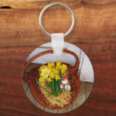 黄色い水仙とフローラのイースター卵のバスケット キーホルダー (正面)