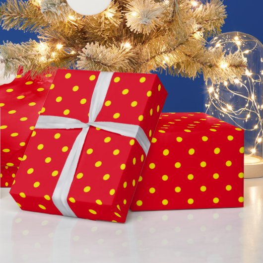 黄色い水玉模様のレッド ラッピングペーパー (クリスマス)