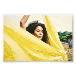 黄色い生地を持つ表現豊かな女性 フォトプリント           