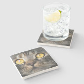 黄色い目の猫のクローズアップ ストーンコースター (横)