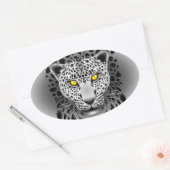 黄色い目を持つ白ヒョウ楕円ステッカー 楕円形シール (封筒)