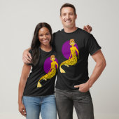 黄色い箱の魚の人魚男 Tシャツ (ユニセックス)