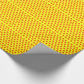 黄色い背景が付いている赤い水玉模様 ラッピングペーパー (角)