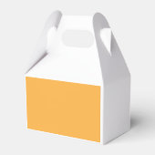 黄色い背景にAの付いた フェイバーボックス (正面サイド)