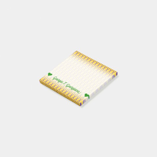 黄色い背景の紫色の鎖そっくりのパターン ポストイット (アングル)