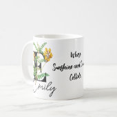 黄色い花と太陽のパーソナライズされた光 コーヒーマグカップ (正面左)