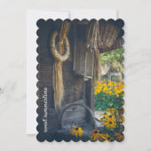 黄色い花と居心地の良い田舎のコテージ シーズンカード (正面)