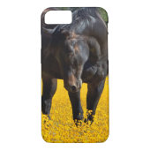 黄色い花の畑に入った木馬 Case-Mate iPhoneケース (裏面)